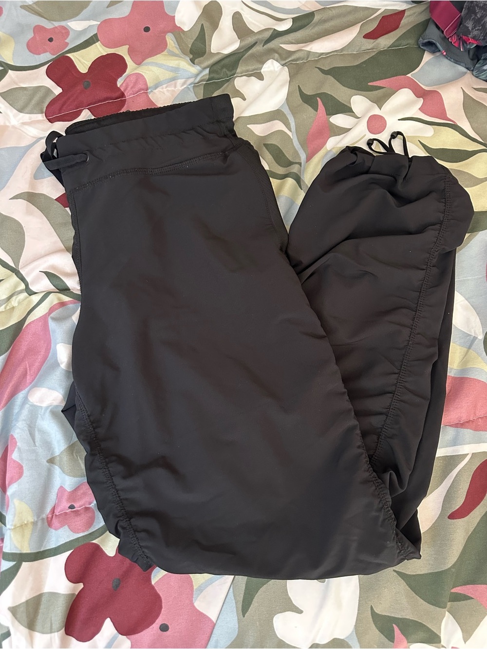 KIRKLAND SIGNATURE Black Cinch Leg Ruched Jogger Pants - Size L